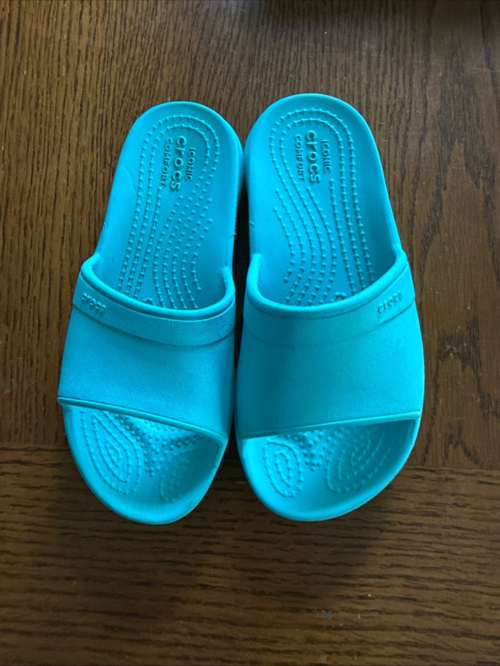 Crocs Girls Slide Sandals Turquoise Slipon Casual Comfort Bright Fun